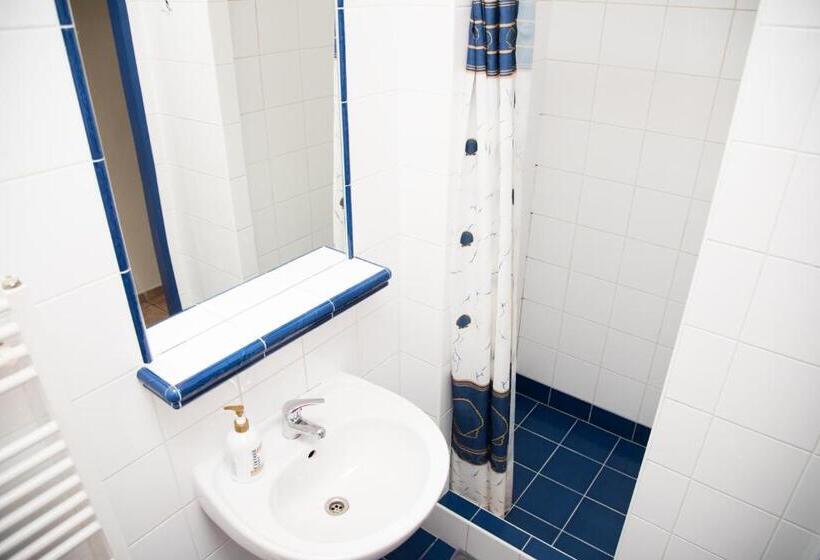 آپارتمان 1 خوابه, Pension 15 Homér