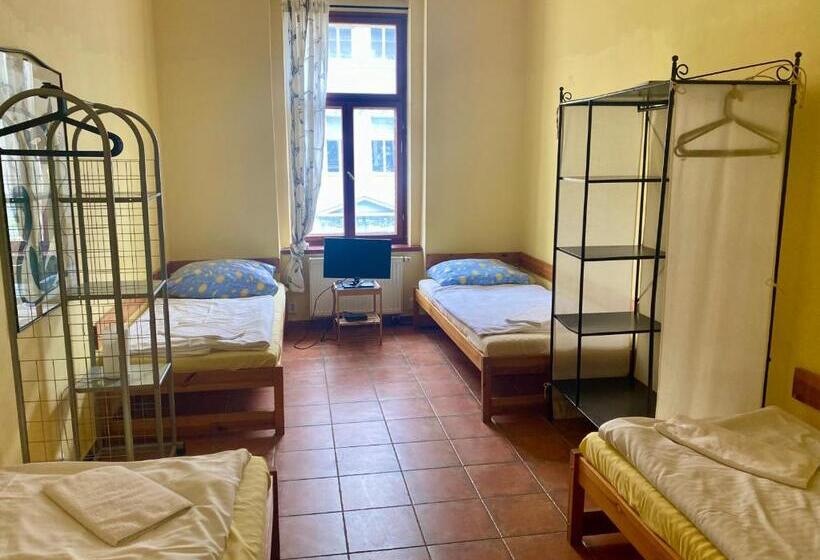 آپارتمان 1 خوابه, Pension 15 Homér