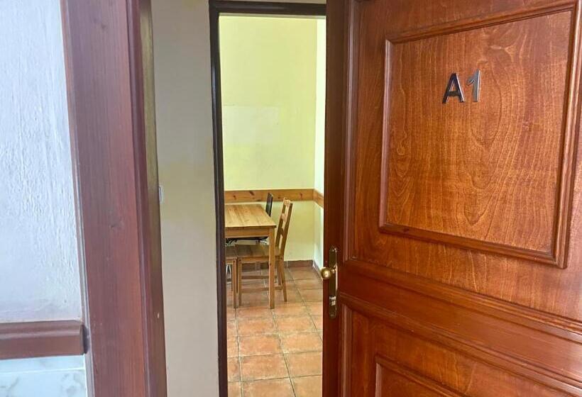 آپارتمان 1 خوابه, Pension 15 Homér