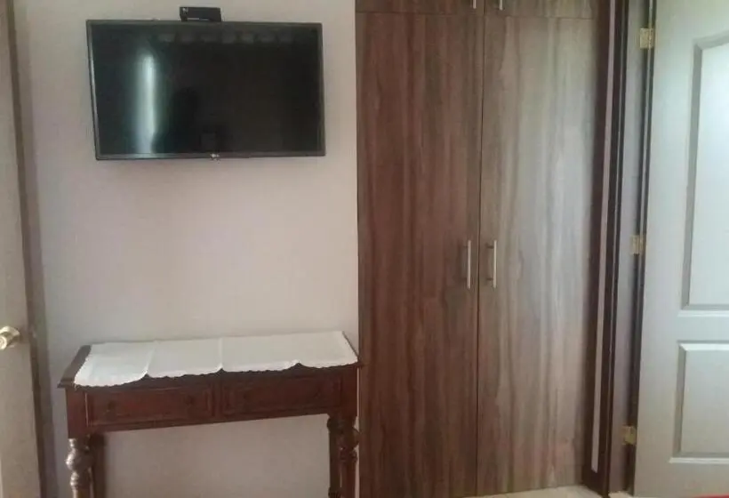 بانگلوی استاندارد, Apart Hotel Y Cabanas Vegasur
