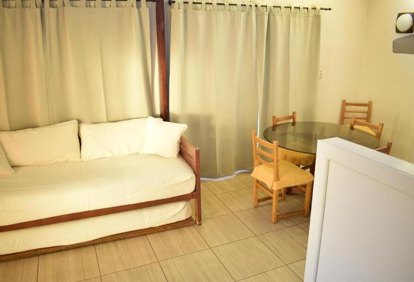 بانگلوی استاندارد, Apart Hotel Y Cabanas Vegasur