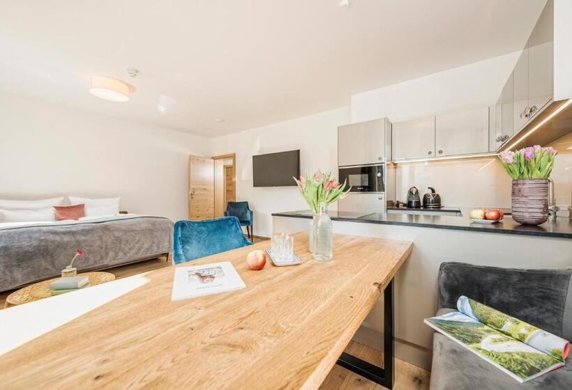 Апартаменты 1 Спальня, Emma S Kleines