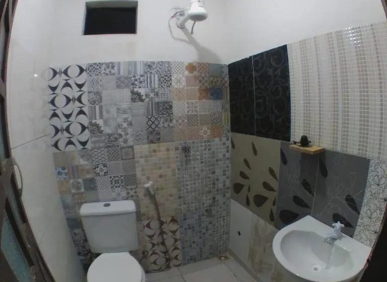 エコノミー4人部屋, Hostel Freedive Inn