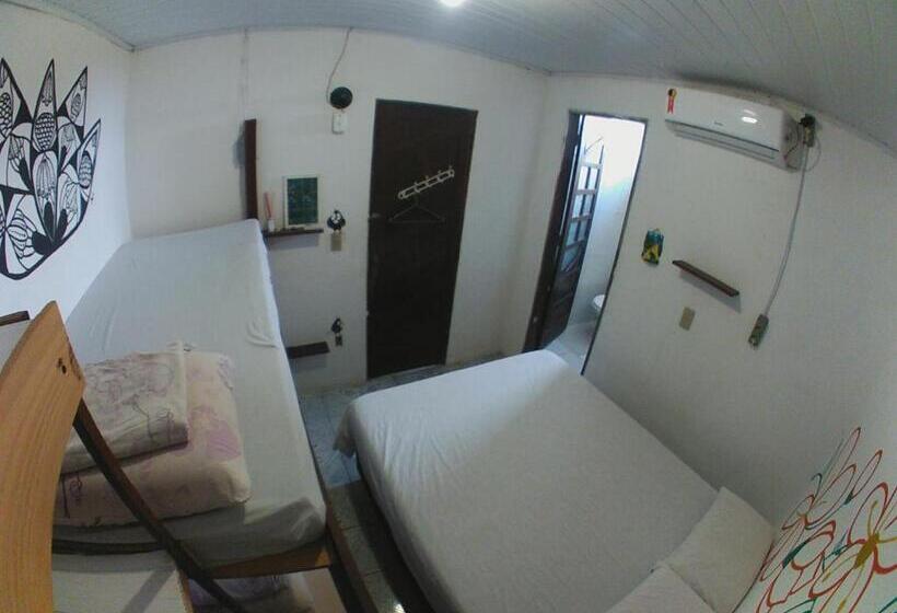 エコノミー4人部屋, Hostel Freedive Inn