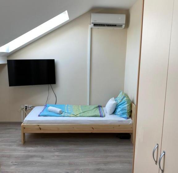 标准间, Kiskakas étterem