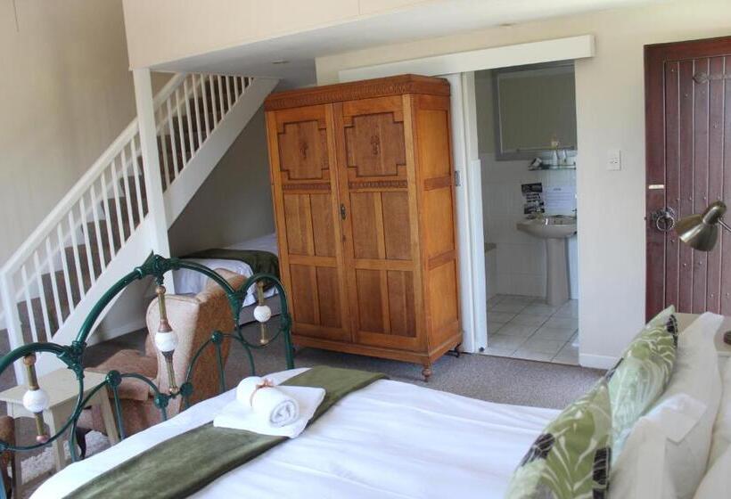 ファミリールーム, Sir Roys Guest House