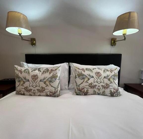 プールビュースタンダードルーム, Sir Roys Guest House