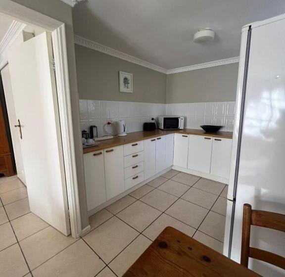 1ベッドルームアパートメント, Sir Roys Guest House