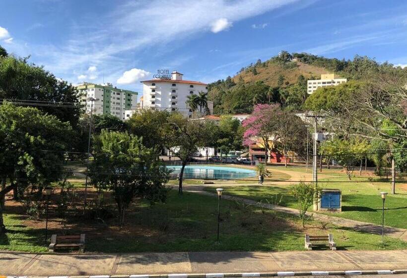 StandaardKamer, Pousada Das águas