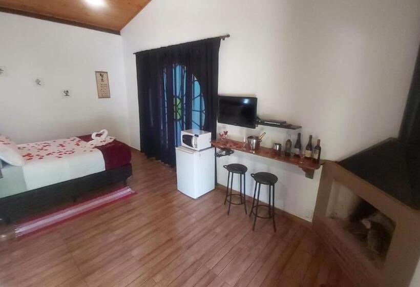 Standaard Studio, Refúgio Serra Negra