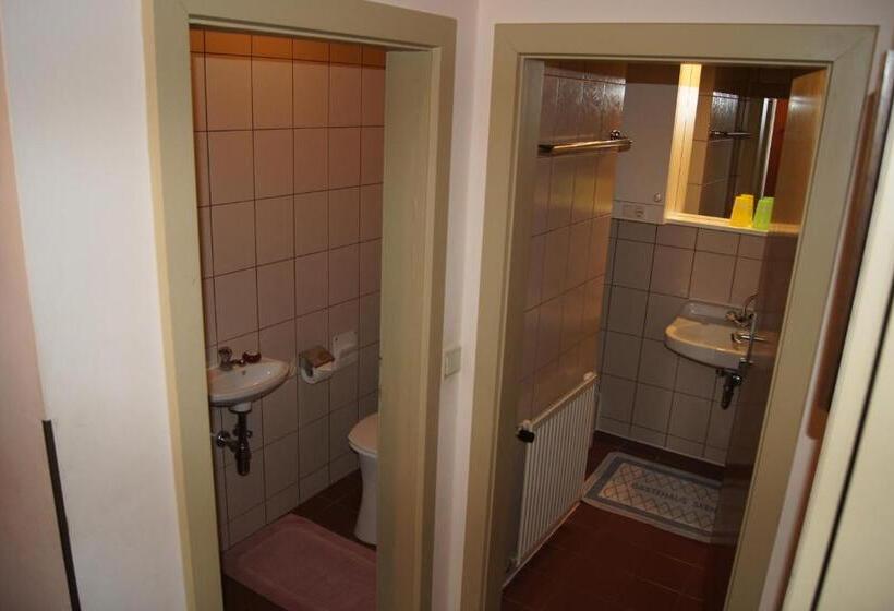 1 Bedroom Apartment Lake View, Appart Pension Seehang