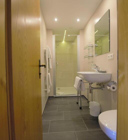 标准间带阳台, Frühstückspension Bilgeri