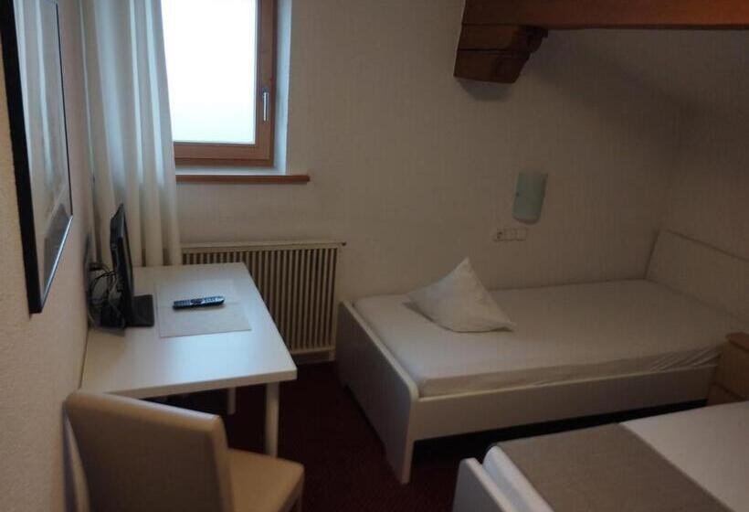 标准工作室, Frühstückspension Bilgeri