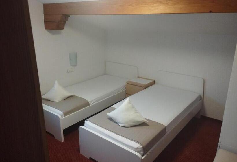 标准工作室, Frühstückspension Bilgeri