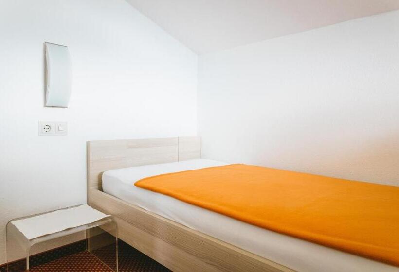 标准工作室, Frühstückspension Bilgeri