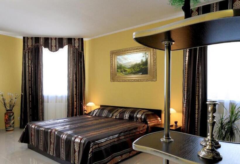 سوییت جونیور راحتی, Maxima