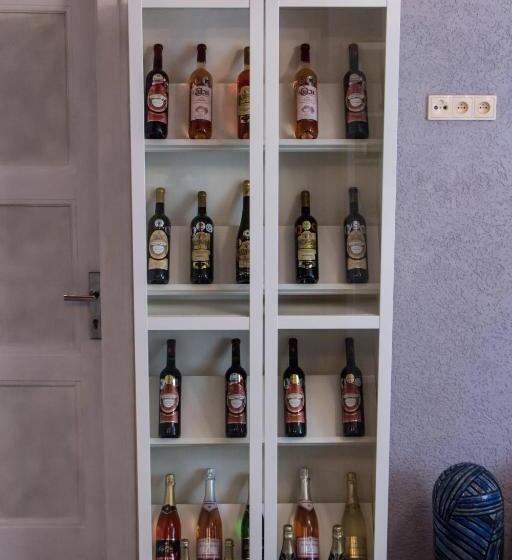 سوییت لوکس, Luxusni Apartmany Stodolni