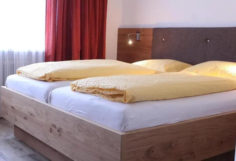 Huoneisto 1 Makuuhuone, Gästehaus Braunegger