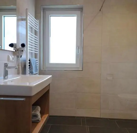 Huoneisto 1 Makuuhuone, Gästehaus Braunegger