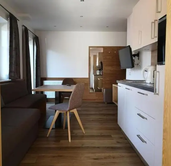 Huoneisto 1 Makuuhuone, Gästehaus Braunegger