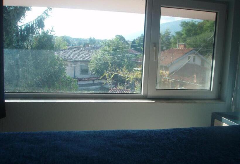 Номер Стандарт, Mania Guest House