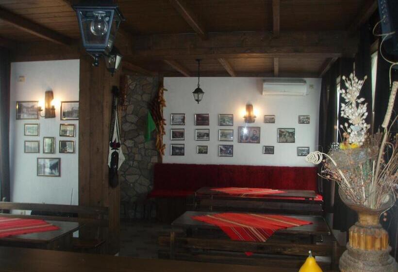 디럭스 룸, Mania Guest House