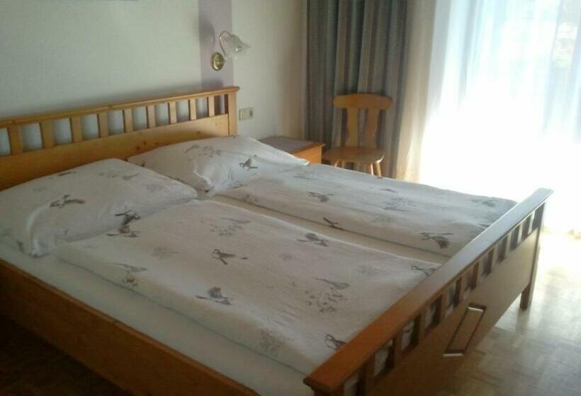Номер Стандарт, Pension Elisabeth