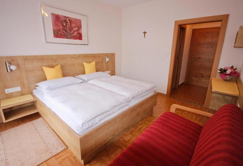 חדר קומפורט, Pension Vocario