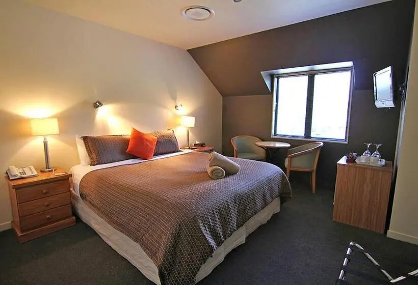 استودیو استاندارد با تخت کینگ, Drifters Inn
