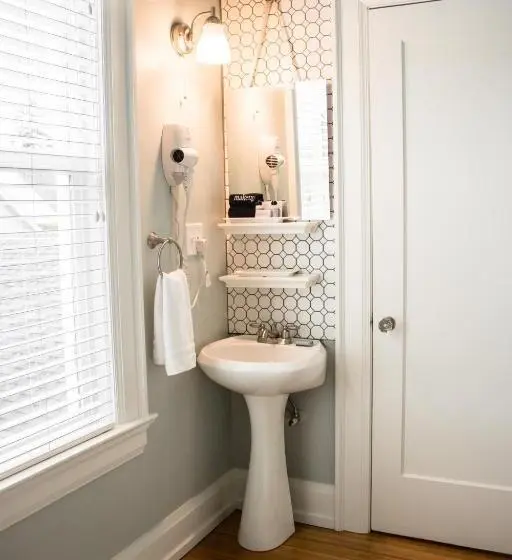 Standard-huone Queen-vuode, Nantucket Inn  Anacortes