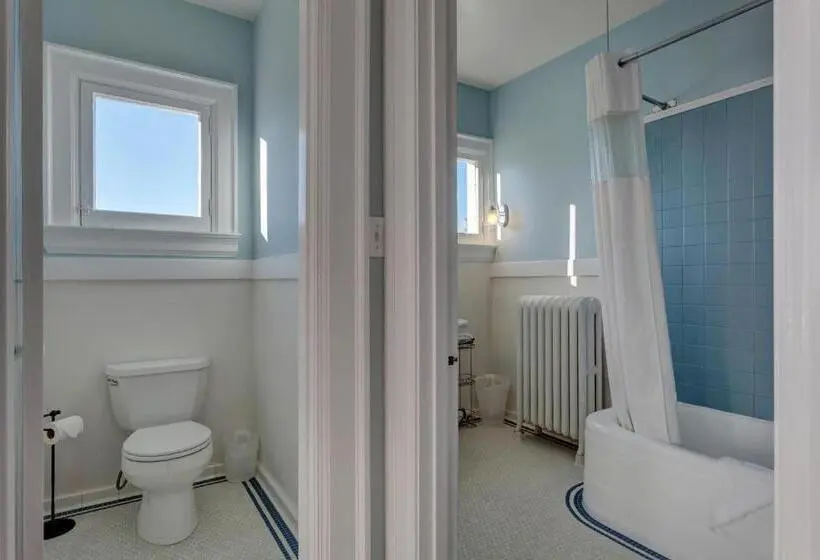 Standard-huone Queen-vuode, Nantucket Inn  Anacortes