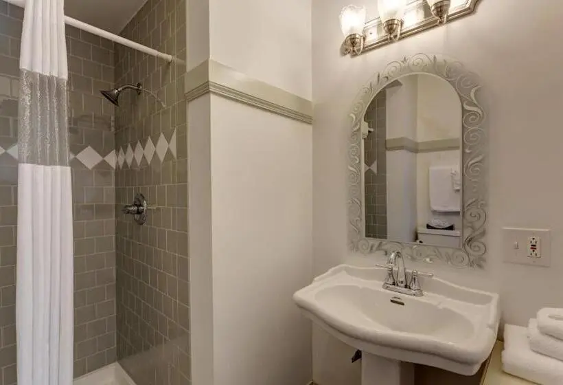 Standard-huone King-vuode, Nantucket Inn  Anacortes
