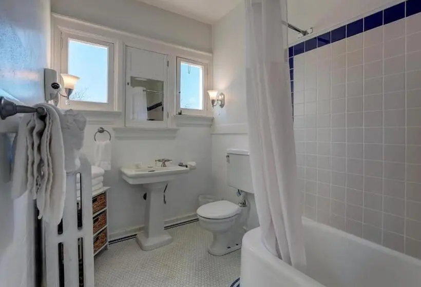 Deluxe-huone King-vuode, Nantucket Inn  Anacortes