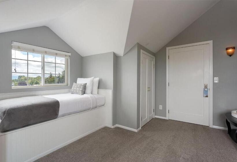 디럭스 트리플 전망 룸, Nantucket Inn  Anacortes