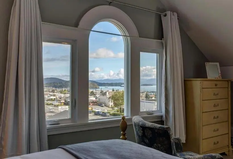 Deluxe Kolmen Hengen Huone Näkymä, Nantucket Inn  Anacortes