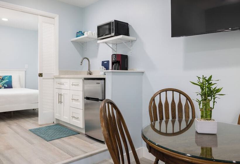 Lüks Süit, Rock Reef Resort