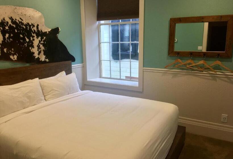 스탠다드 룸 킹사이즈 침대, The Groveland