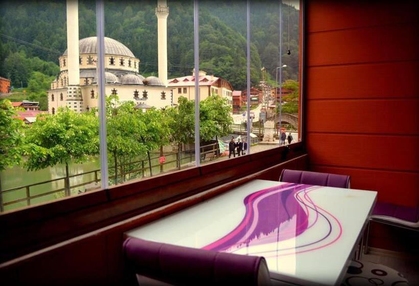 اتاق استاندارد سه نفره, Osmanlı Suite