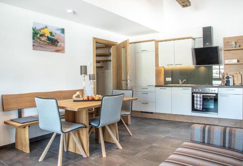 شقة سوبريور غرفة واحدة, Löckerwirt