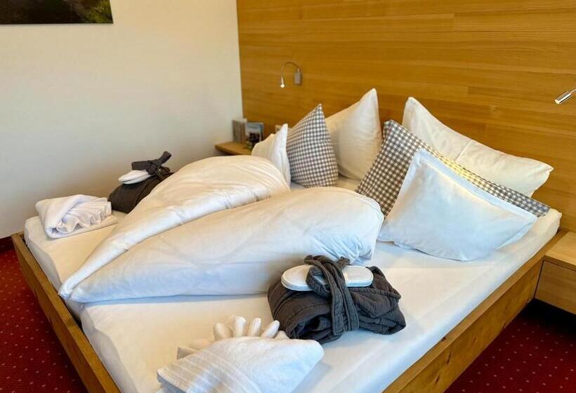 バルコニー付きスタンダードルーム, Panoramagasthof Kristberg