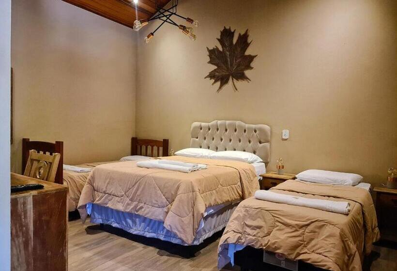 Pokój Czteroosobowy Standard, Pousada Araucaria