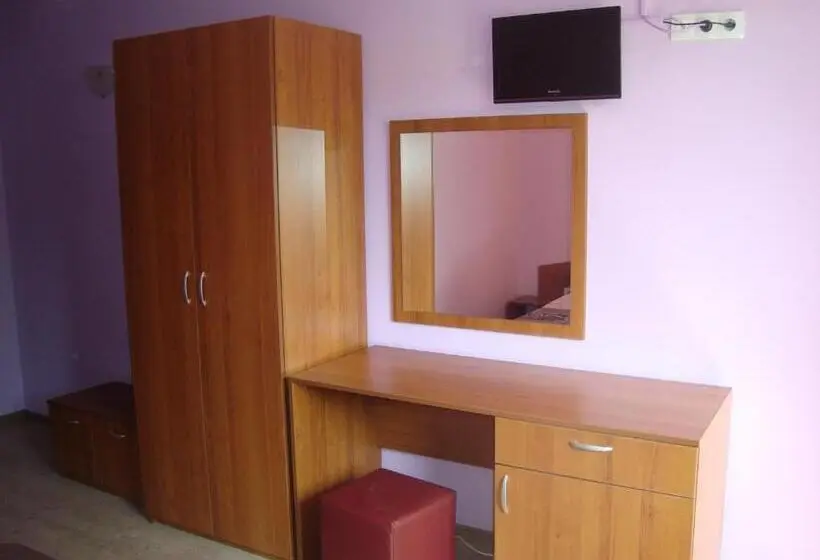 اتاق استاندارد با چشم‌انداز دریا, Villa Mari Guest Rooms