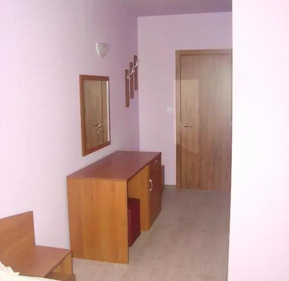 اتاق استاندارد با چشم‌انداز باغ, Villa Mari Guest Rooms