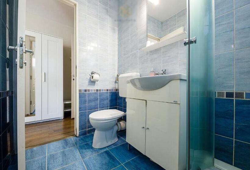 スタンダードトリプルルーム, Pensiunea Bella