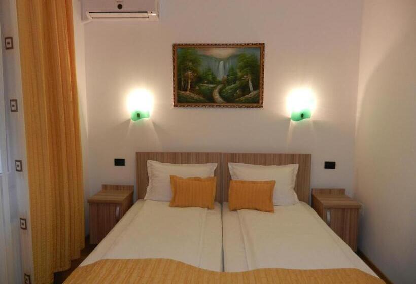 Номер Стандарт Индивидуальный, Pensiunea Sergiu & Geanina