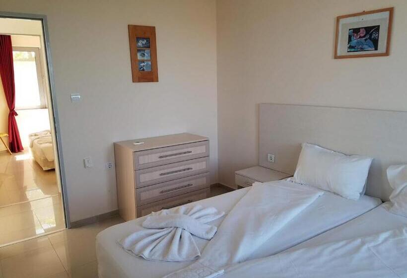 带花园景观及2个卧室的公寓, Seagarden Villa Resort