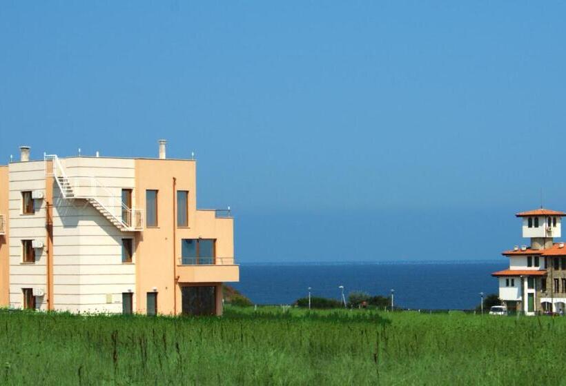 带花园景观及2个卧室的公寓, Seagarden Villa Resort