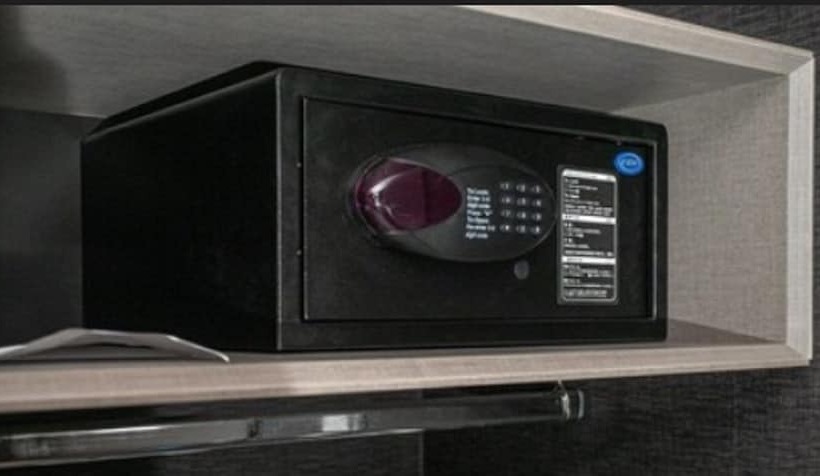 غرفة قياسية مطلّة علي البحيرة, Hampton By Hilton Bariloche