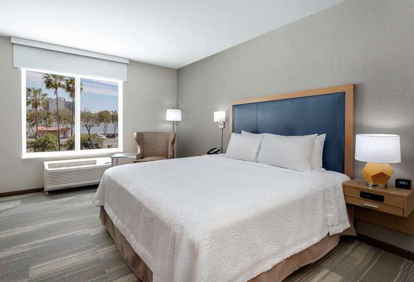 غرفة قياسية,  hampton Inn & Suites San Diego Airport Liberty Station