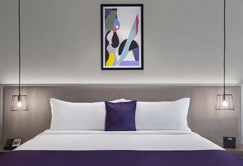 اتاق لوکس با تخت بزرگ, Leva Hotel And Suites, Opposite Downtown